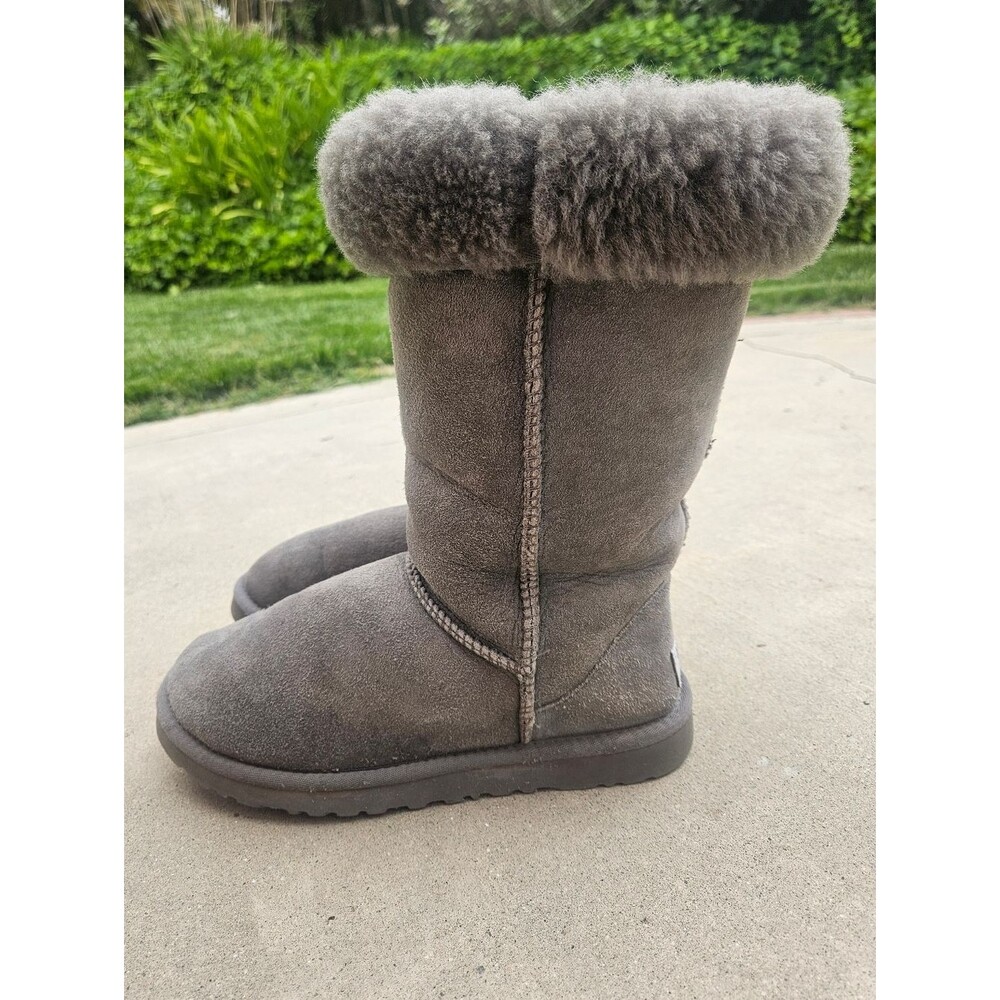 UGG Grey Suede Classic Tall Boots 5815 Women's Size 6 Authentic Y2k